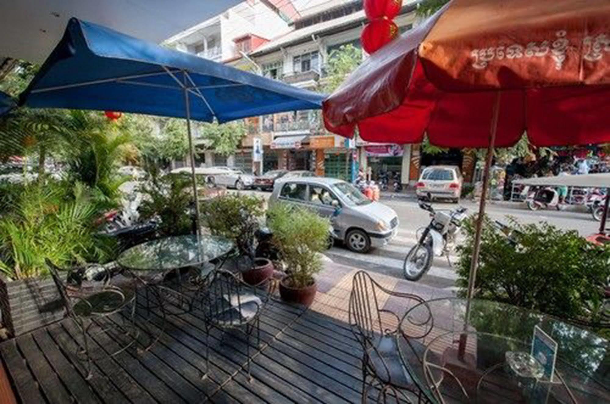 City Centre Hotel Phnom Penh Exterior foto