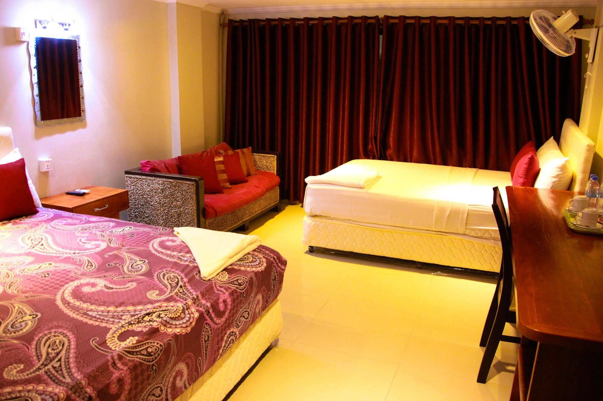 City Centre Hotel Phnom Penh Exterior foto